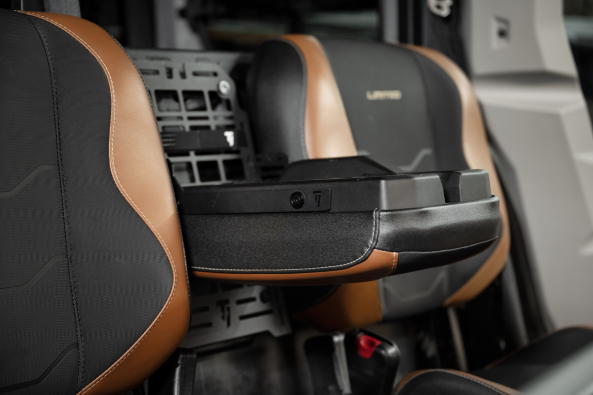 ADJUSTABLE CENTER CONSOLE SYSTEM | CAN-AM DEFENDER - TRAIL ICON