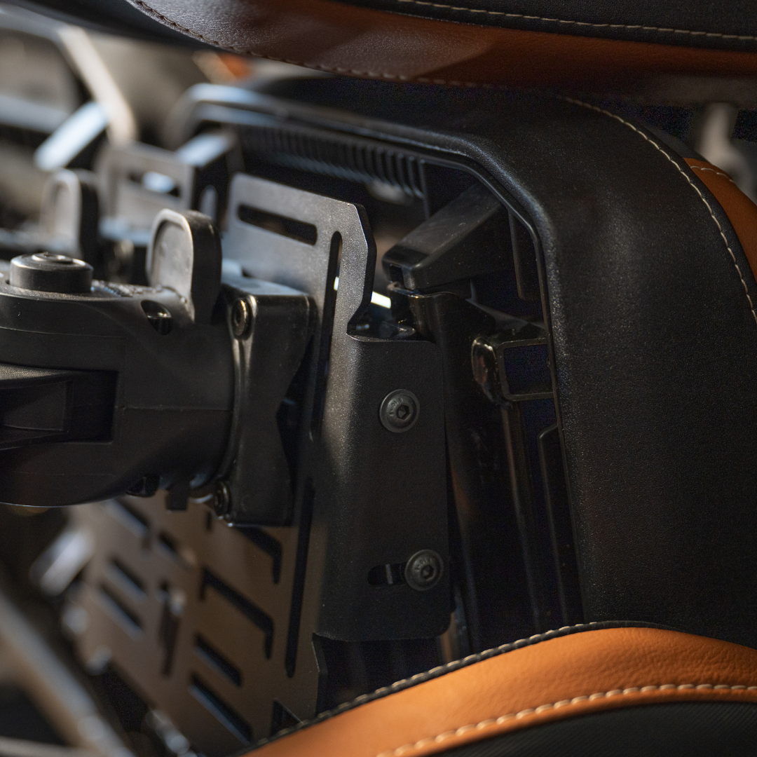 GUN RACK / GEAR MOUNT - ADJUSTABLE UNDER SEAT | CAN-AM DEFENDER - TRAIL ICON