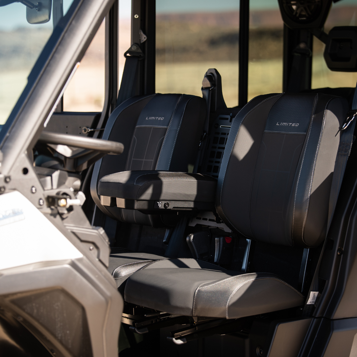 ADJUSTABLE CENTER CONSOLE SYSTEM | CAN-AM DEFENDER - TRAIL ICON