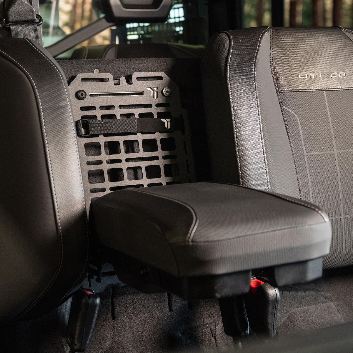 ADJUSTABLE CENTER CONSOLE SYSTEM | CAN-AM DEFENDER